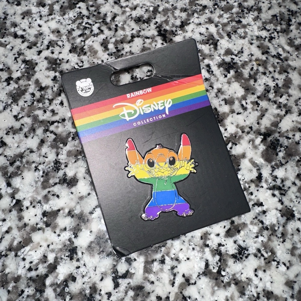 Disney Collection Lilo And Stitch Rainbow Pride Stitch Disney Character Pin